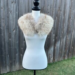 Vintage Faux  Fur Collar in Beige EUC